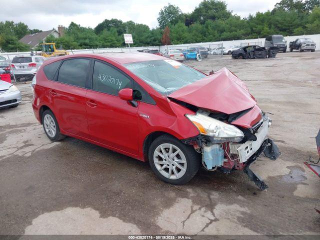  Salvage Toyota Prius v