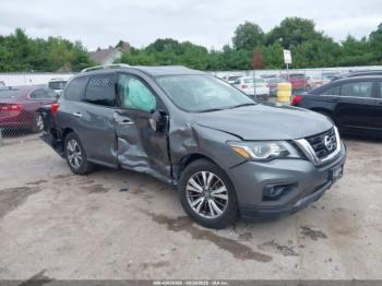  Salvage Nissan Pathfinder