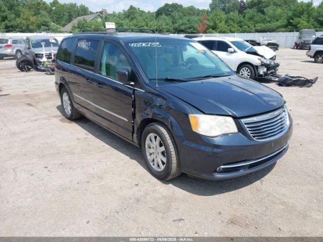  Salvage Chrysler Town & Country