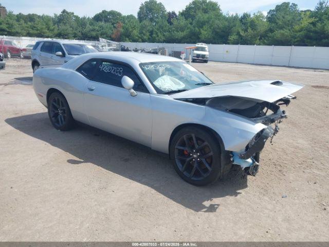  Salvage Dodge Challenger