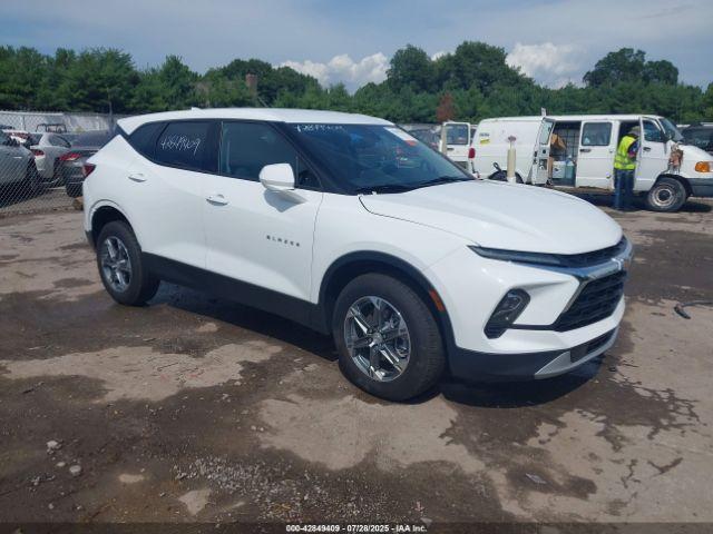  Salvage Chevrolet Blazer