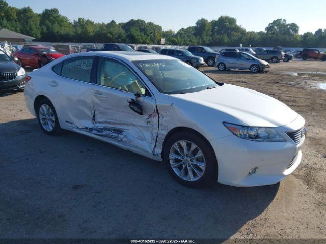  Salvage Lexus Es