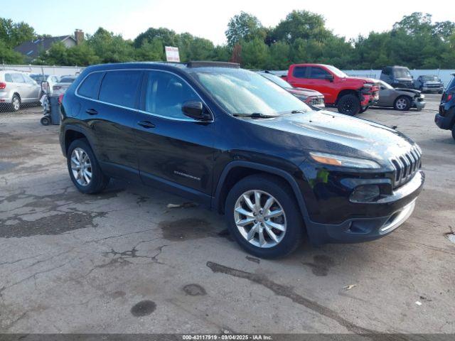  Salvage Jeep Cherokee