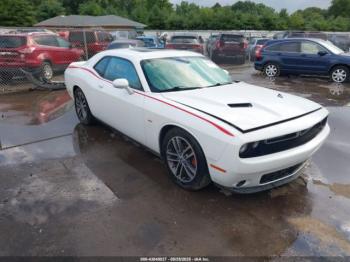  Salvage Dodge Challenger