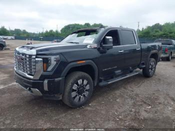  Salvage General Motors Sierra 2500HD
