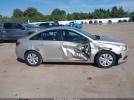 Chevrolet Cruze Ls Auto Image 14