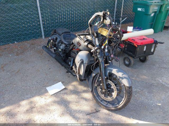  Salvage Harley-Davidson Flhxse