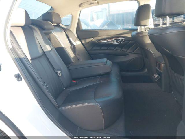 INFINITI Q70L 3.7 Luxe Image 6