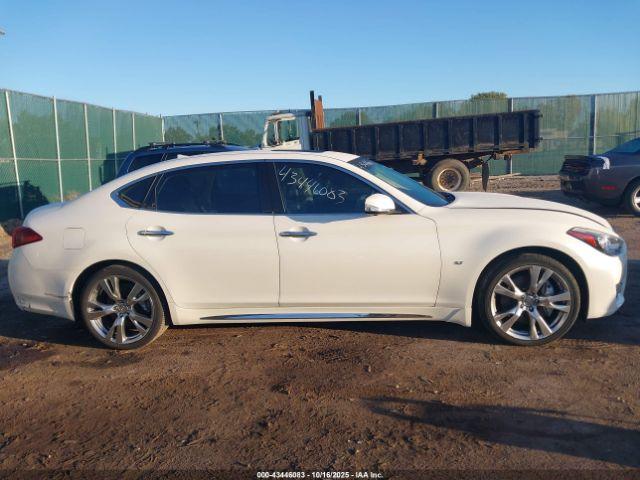 INFINITI Q70L 3.7 Luxe Image 11