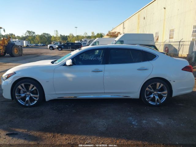 INFINITI Q70L 3.7 Luxe Image 9