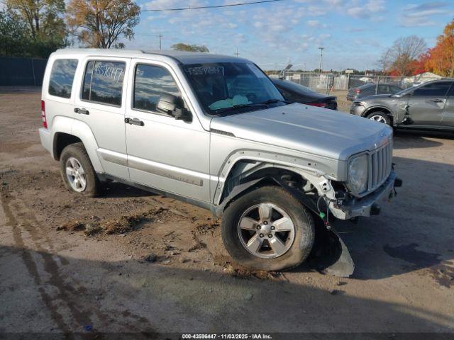  Salvage Jeep Liberty