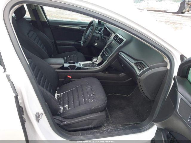 Ford Fusion Se Image 4