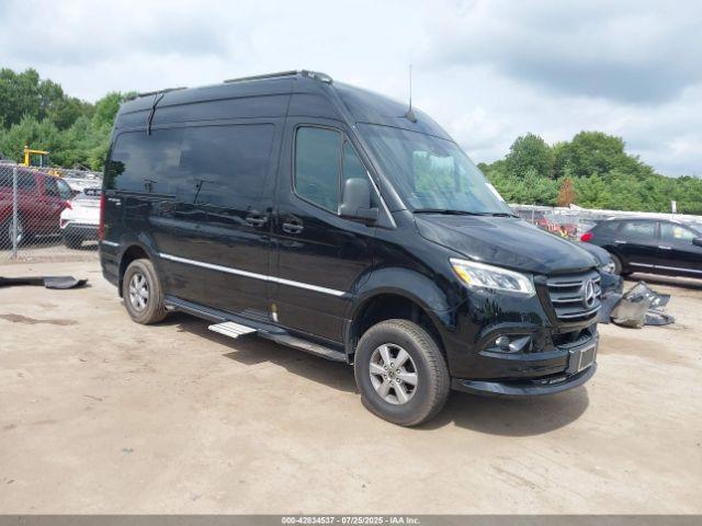  Salvage Mercedes-Benz Sprinter 2500