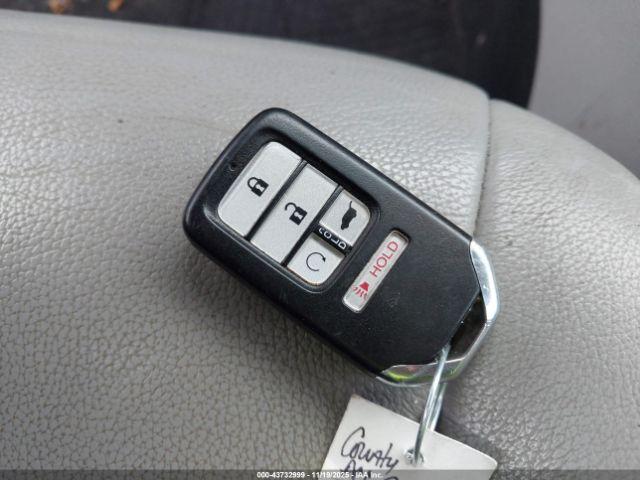 Honda Pilot Touring Image 11