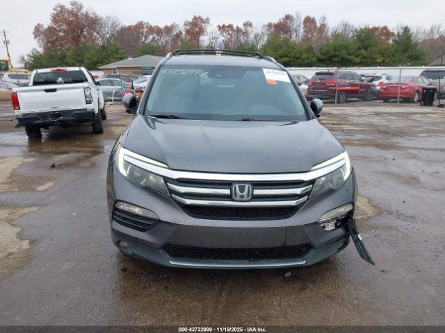 Honda Pilot Touring Image 3