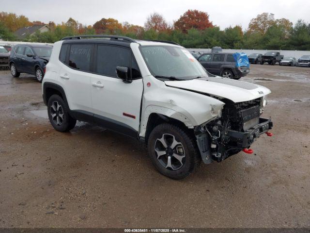  Salvage Jeep Renegade