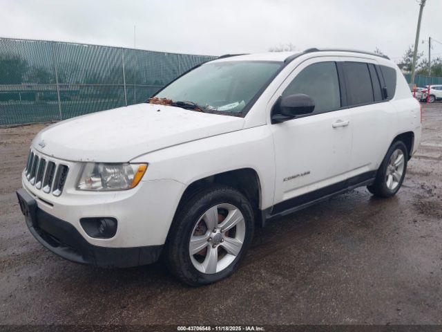 Jeep Compass Latitude Image 9