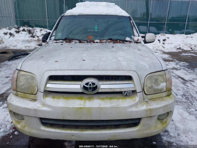 Toyota Sequoia Limited V8 Image 16