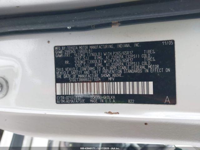 Toyota Sequoia Limited V8 Image 11