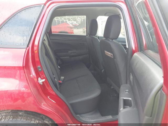 Mitsubishi Outlander Es Image 10