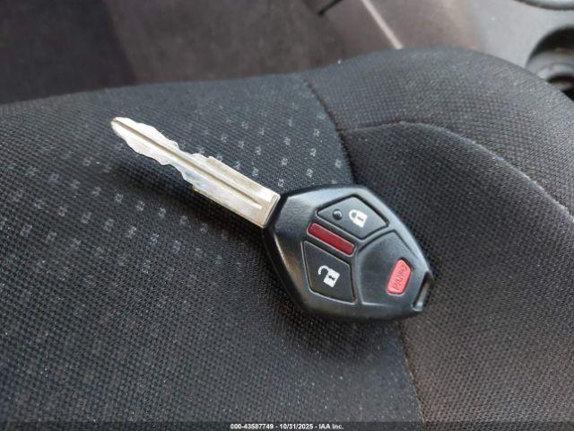 Mitsubishi Outlander Es Image 8