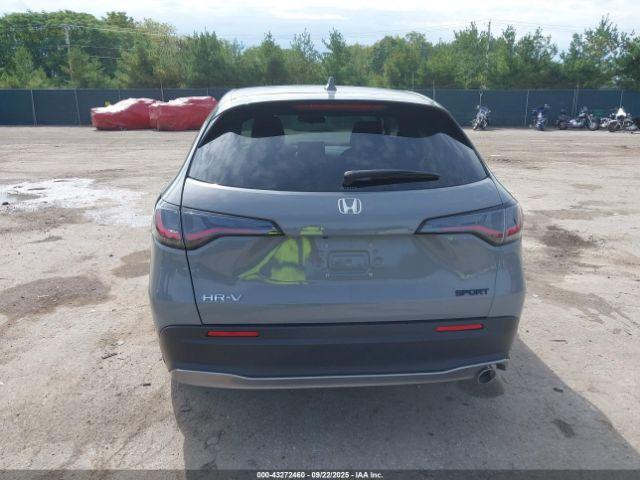 Honda HR-V Awd Sport Image 2