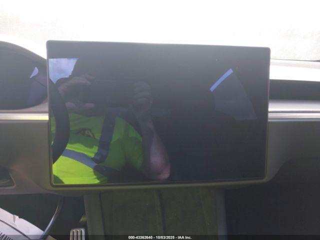 Tesla Model X Long Range Image 5