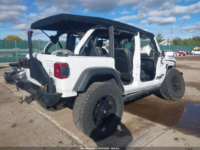 Jeep Wrangler Willys 4x4 Image 4