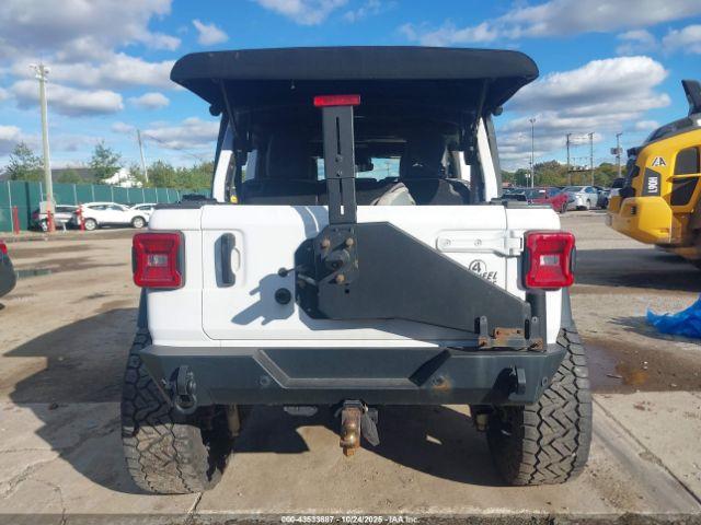 Jeep Wrangler Willys 4x4 Image 16