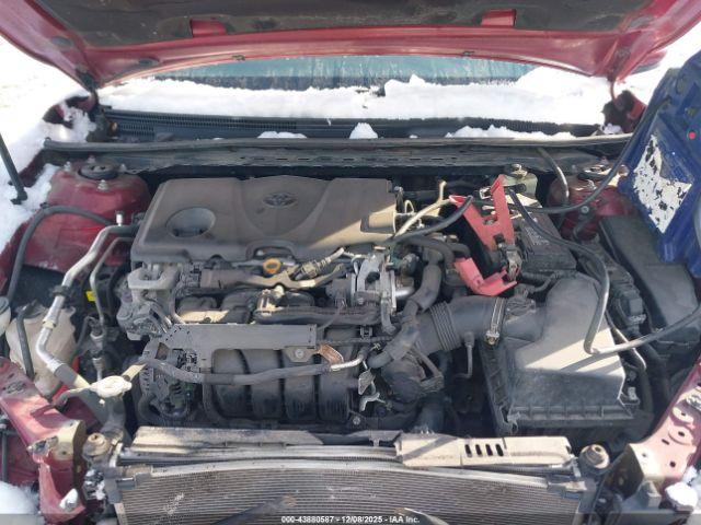 Toyota Camry Le Image 10