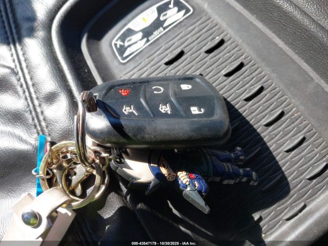 Cadillac Escalade Luxury Image 15