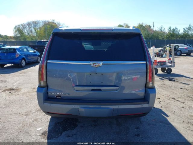 Cadillac Escalade Luxury Image 9