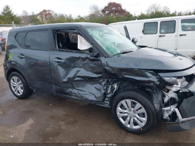 Kia Soul Lx Image 10