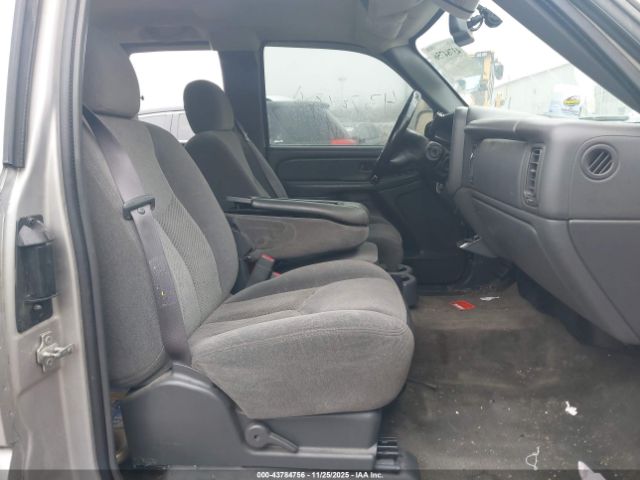 Chevrolet Silverado 1500 Ls Image 10