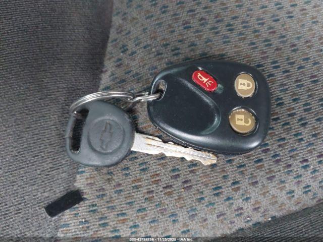 Chevrolet Silverado 1500 Ls Image 3