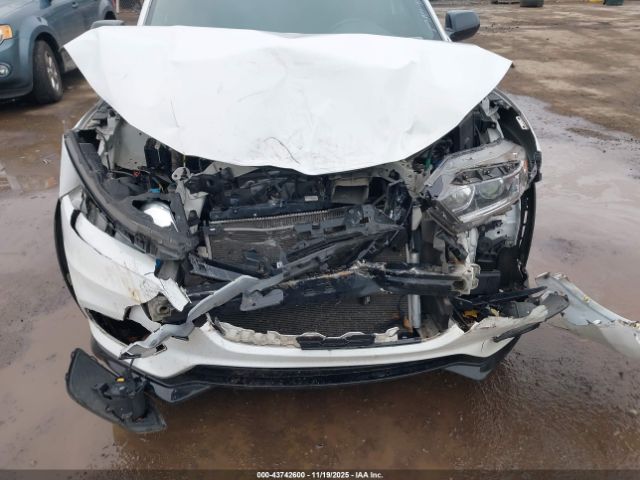 Honda HR-V Sport Image 10