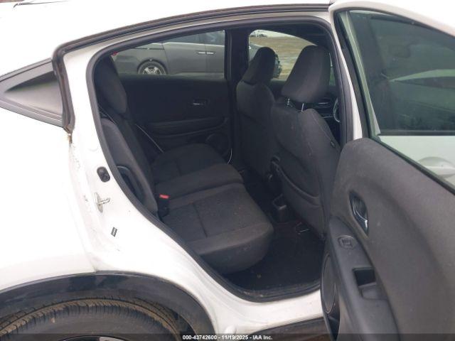 Honda HR-V Sport Image 12