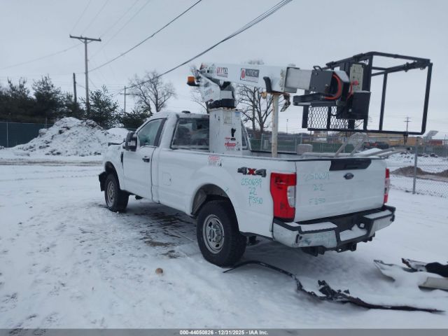 Ford F-350 Xl Image 11