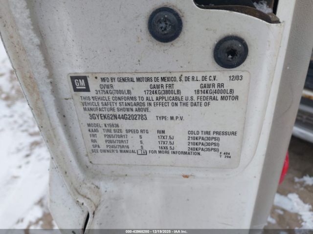 Cadillac Escalade Standard Image 2