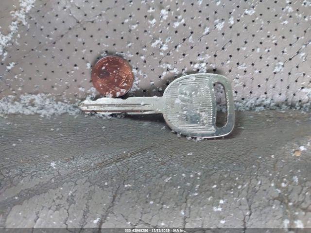 Cadillac Escalade Standard Image 3