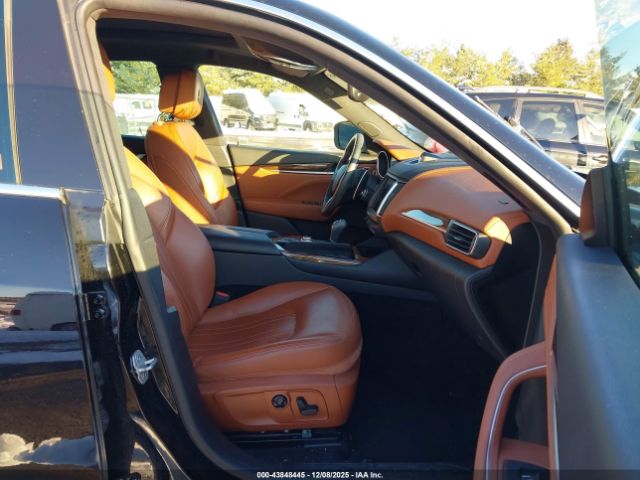 Maserati Levante S Image 7