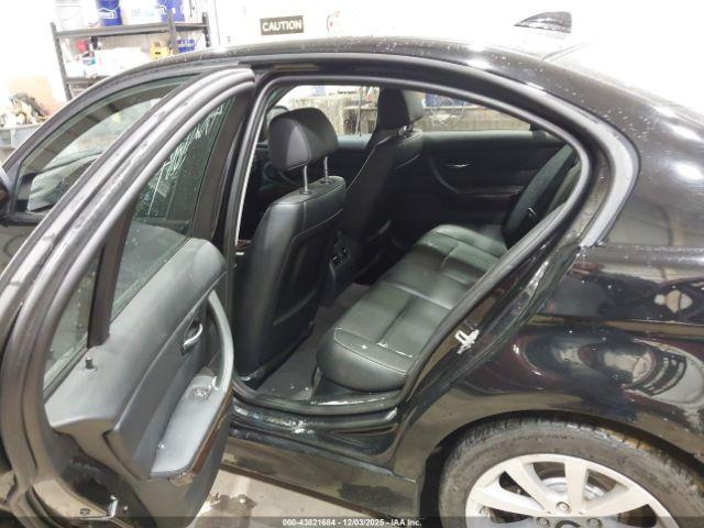 BMW 3 Series Xdrive Image 2