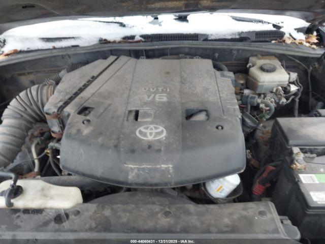 Toyota 4Runner Sr5 V6 Image 2