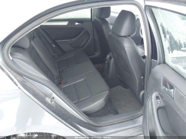 Volkswagen Jetta 2.5l Se Image 6