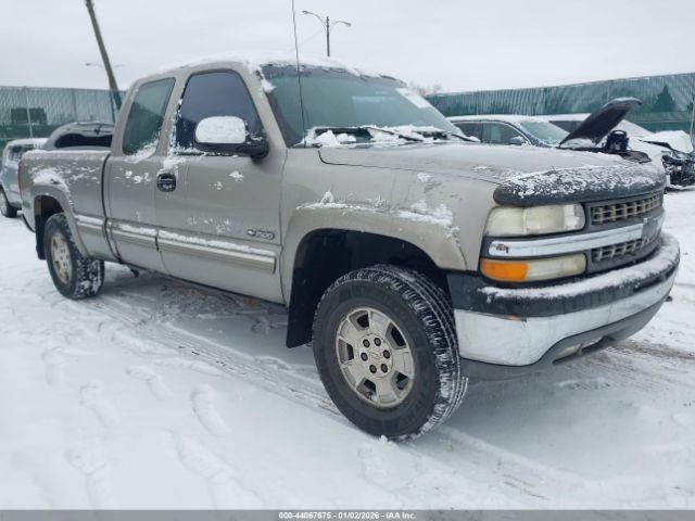  Salvage Chevrolet Silverado 1500