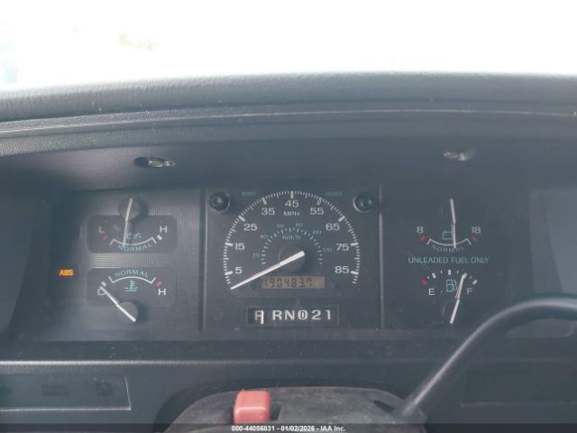 Ford Econoline E150 Van Image 8