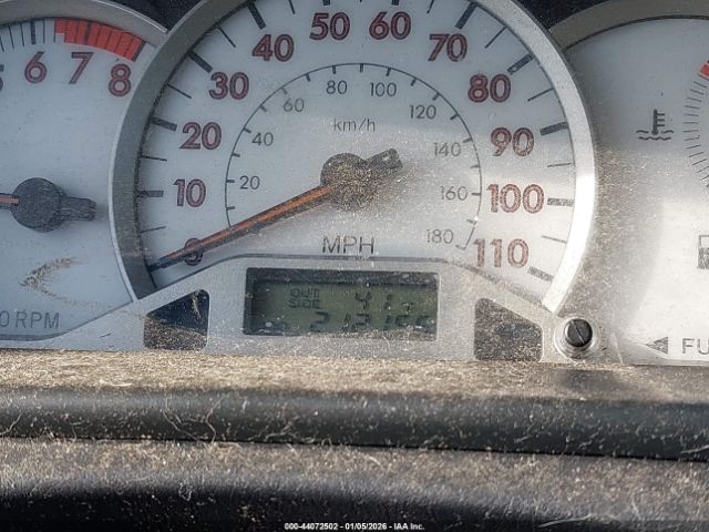 Toyota Corolla S Image 4