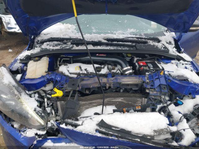 Ford Focus St Image 9