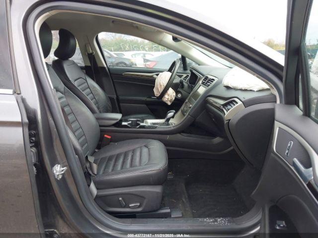 Ford Fusion Se Image 6