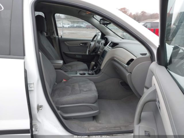 Chevrolet Traverse Ls Image 5